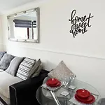 The Summit Apartment Aberdeen City Central Perfect Short Or Long Stay