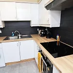 The Summit Apartment Aberdeen City Central Perfect Short Or Long Stay