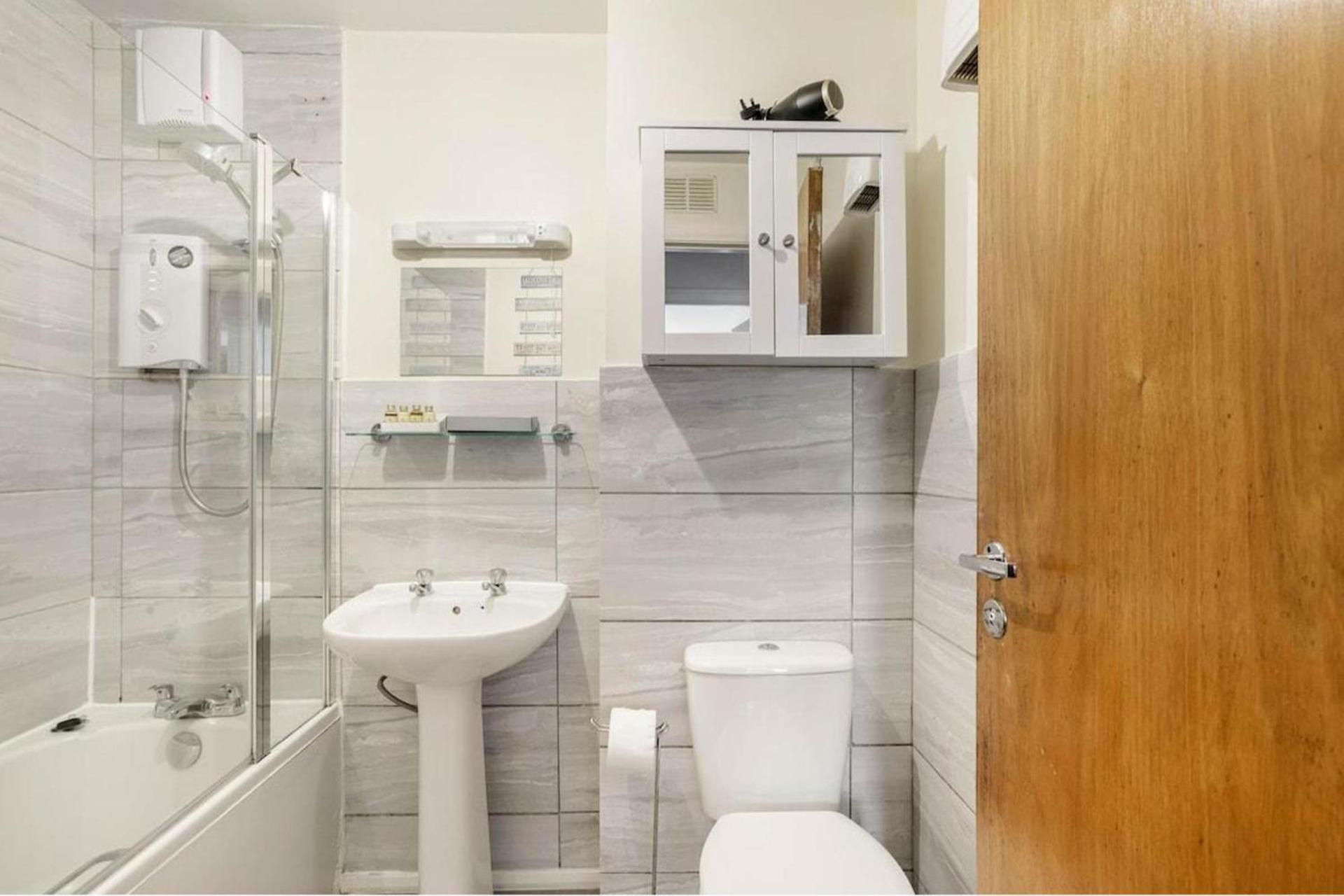 The Summit Perfect Short Or Long Apartment Aberdeen